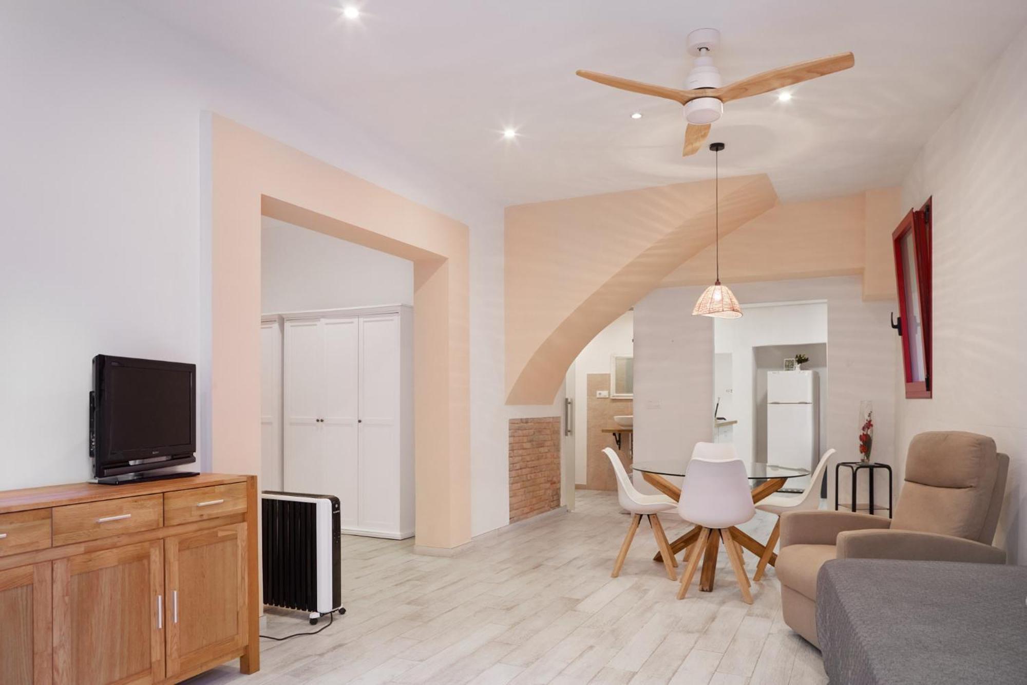 Loft Con Encanto En El Corazon Historico De Peralada Eksteriør billede